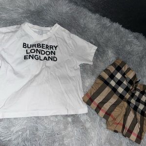 Burberry toddler t shirt and short set